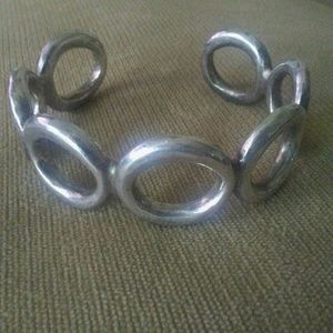 Seven rings cuff bracelets